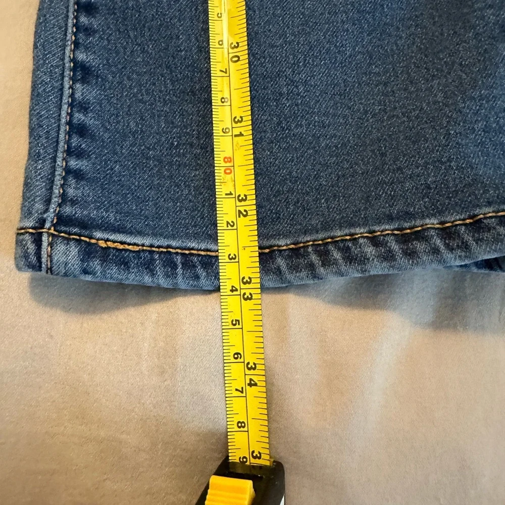 Jeans - Picture 4 of 5
